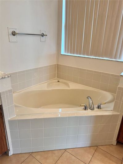 Image No.16-4 Bed Property for sale