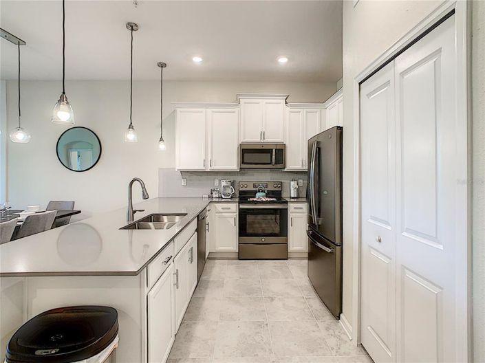 Image No.27-2 Bed Property for sale