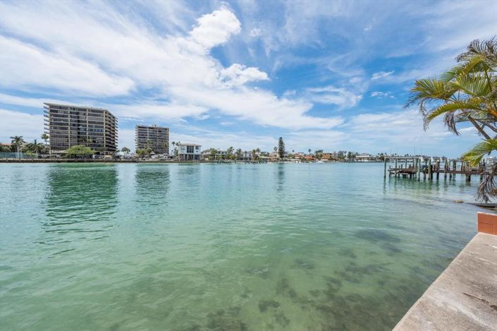 Image No.13-4 Bed Property for sale