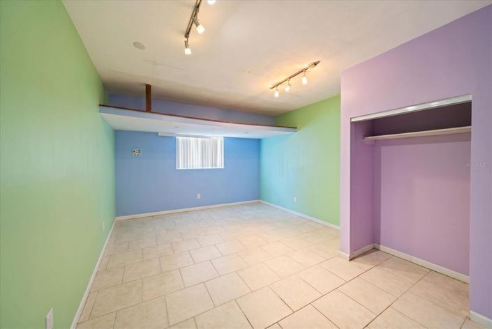 Image No.22-4 Bed Property for sale