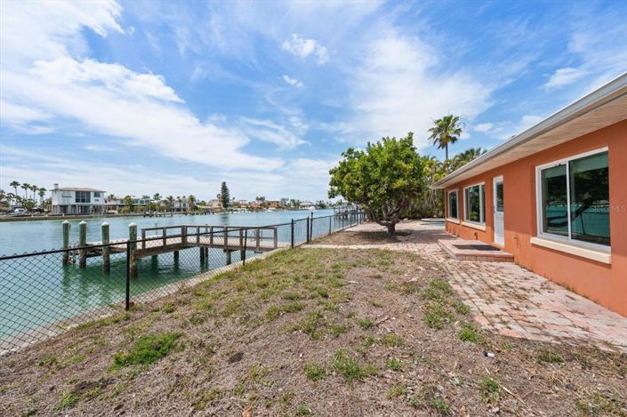 Image No.25-4 Bed Property for sale