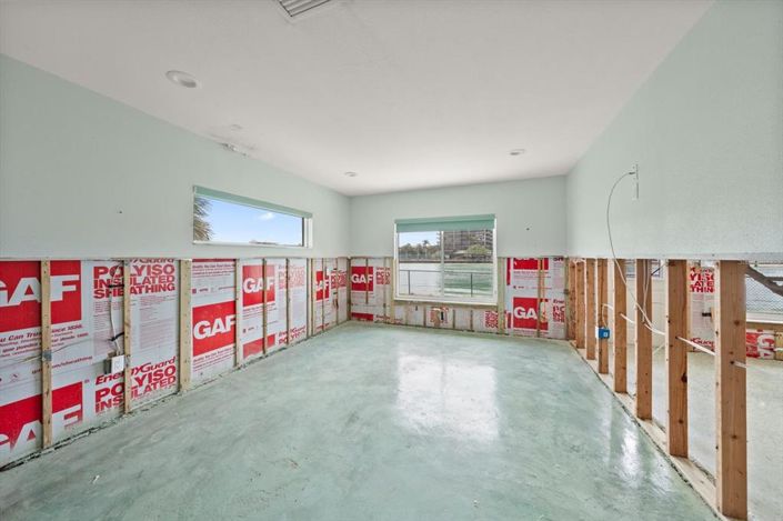 Image No.30-4 Bed Property for sale