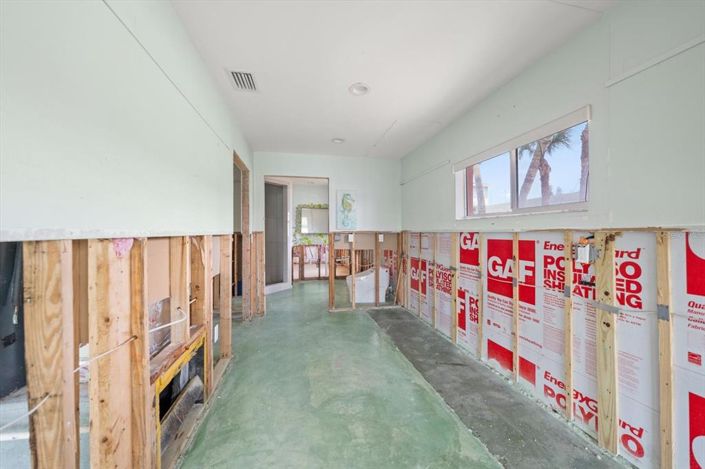 Image No.31-4 Bed Property for sale