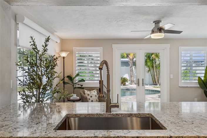 Image No.13-Propriété de 3 chambres à vendre à St. Pete Beach