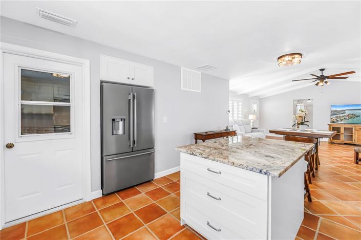 Image No.20-Propriété de 3 chambres à vendre à Treasure Island