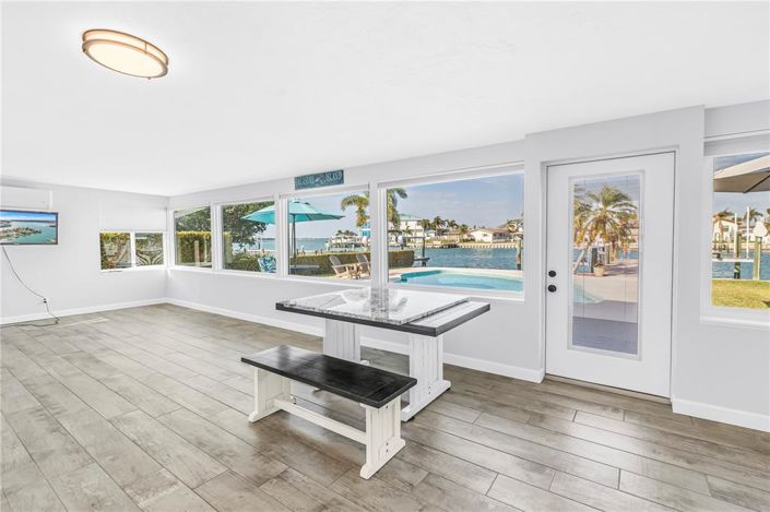 Image No.29-Propriété de 3 chambres à vendre à Treasure Island