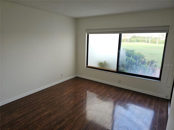 Image No.13-Propriété de 2 chambres à vendre à St. Petersburg