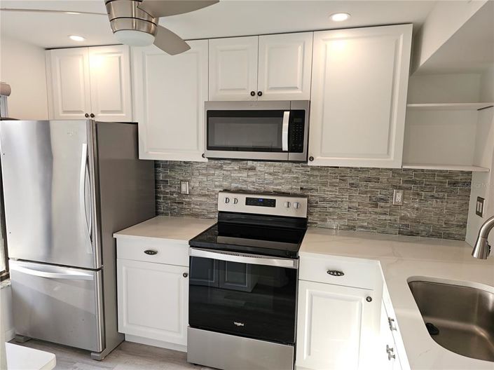 Image No.2-Propriété de 2 chambres à vendre à St. Petersburg