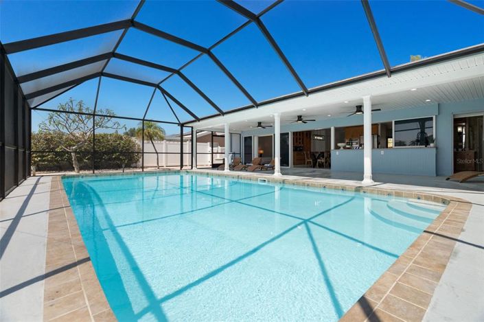 Image No.5-Propriété de 3 chambres à vendre à Treasure Island