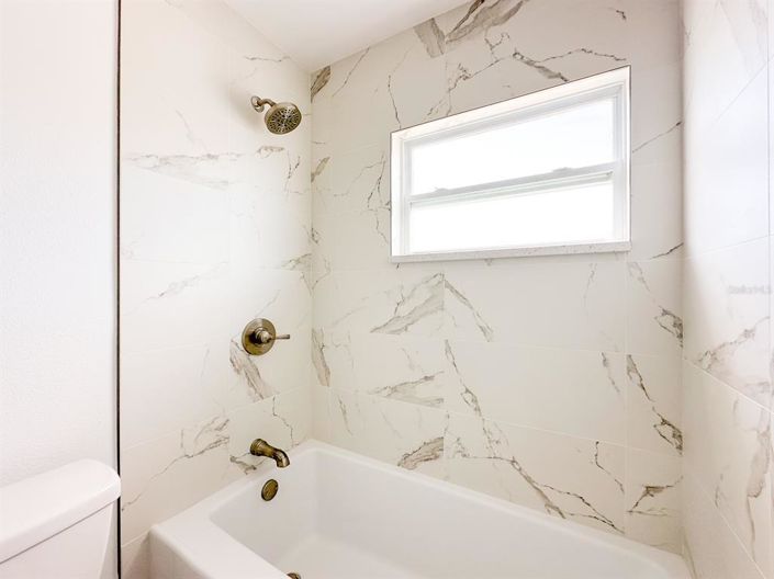 Image No.17-Propriété de 4 chambres à vendre à Treasure Island