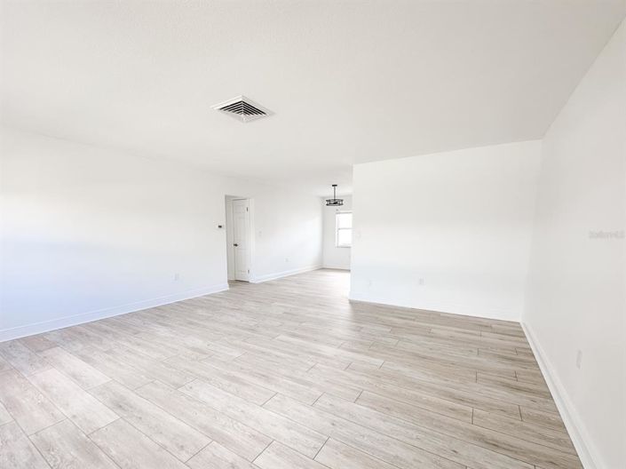 Image No.28-Propriété de 4 chambres à vendre à Treasure Island