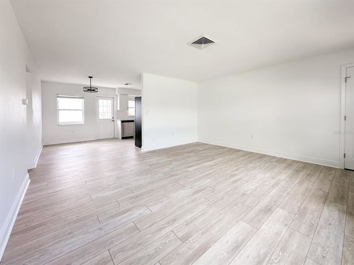 Image No.29-Propriété de 4 chambres à vendre à Treasure Island