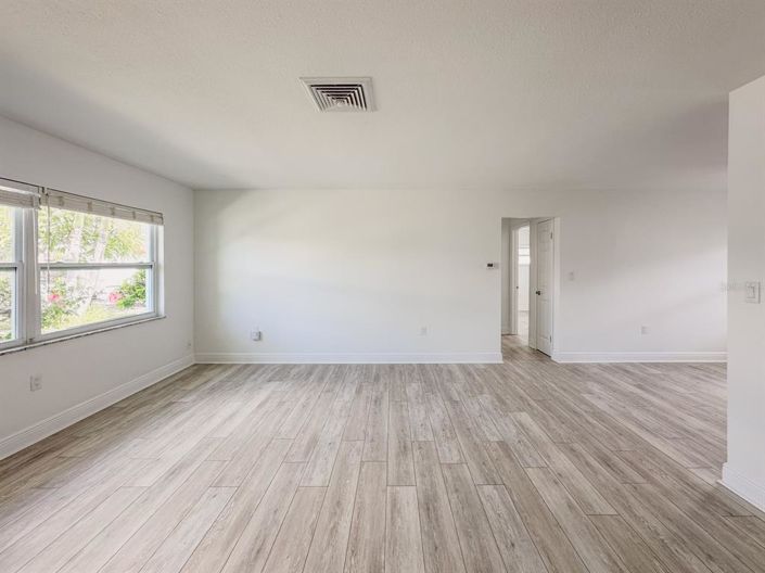 Image No.30-Propriété de 4 chambres à vendre à Treasure Island