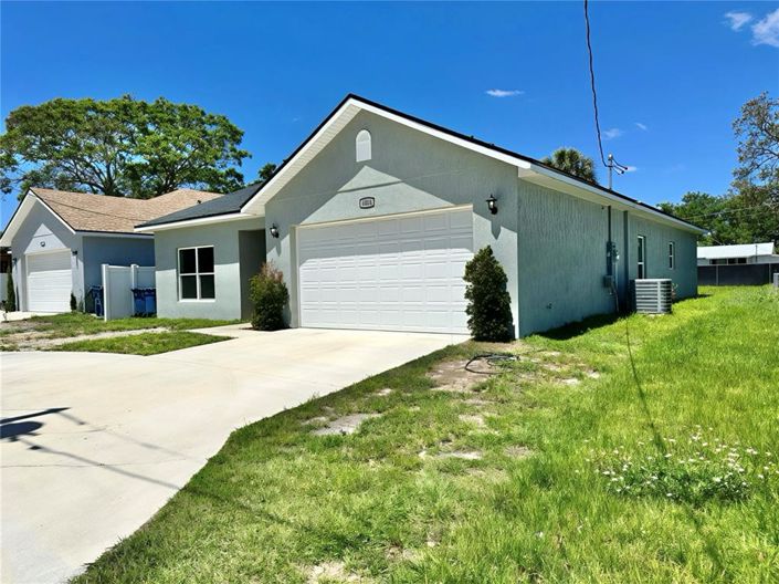 Image No.2-4 Bed Property for sale