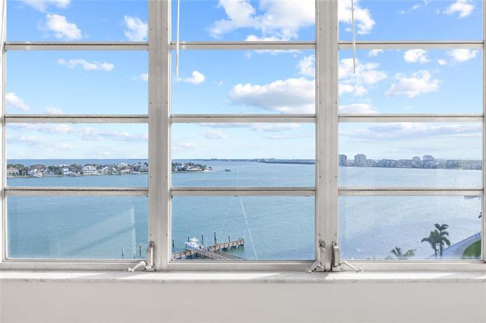 Image No.20-2 Bed Property for sale