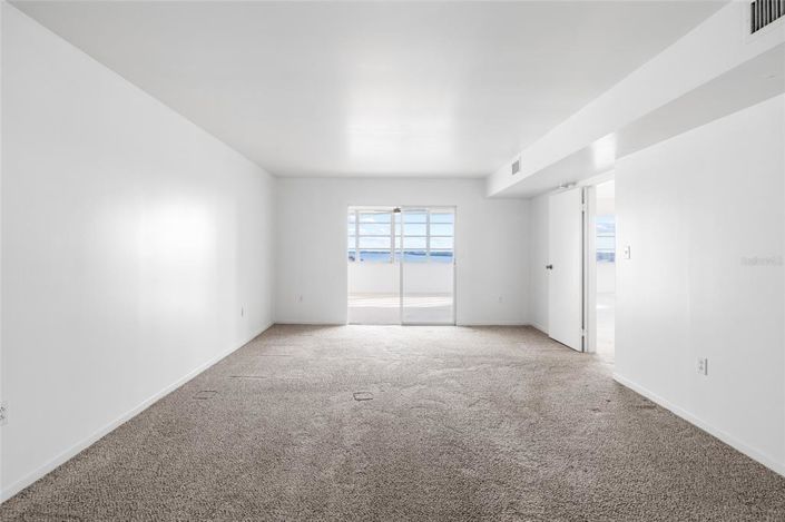Image No.22-2 Bed Property for sale
