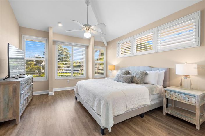 Image No.16-3 Bed Property for sale