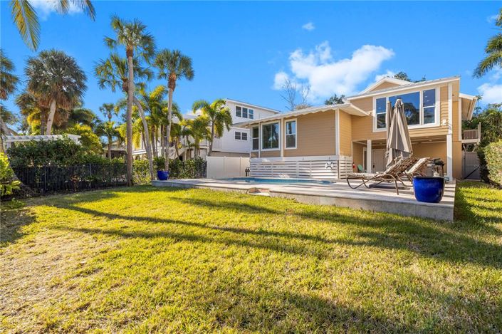 Image No.32-3 Bed Property for sale