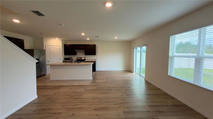 Image No.19-5 Bed Property for sale