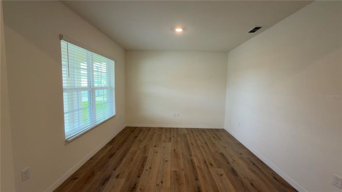 Image No.6-5 Bed Property for sale