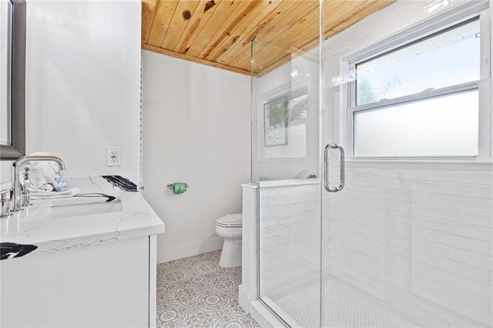 Image No.22-3 Bed Property for sale