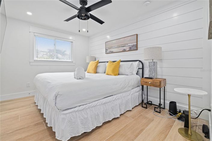 Image No.23-3 Bed Property for sale