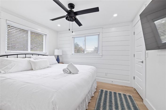 Image No.27-3 Bed Property for sale