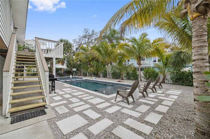 Image No.8-3 Bed Property for sale