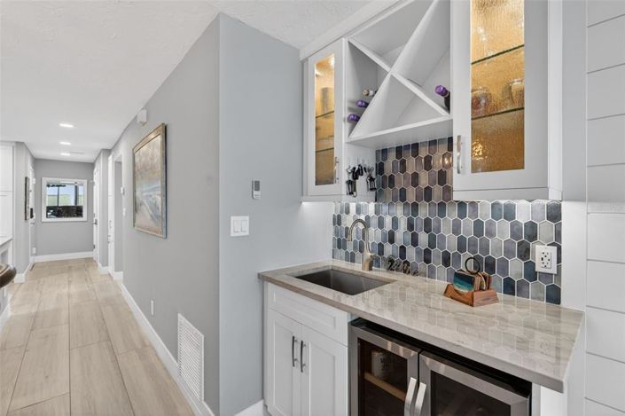 Image No.17-2 Bed Property for sale