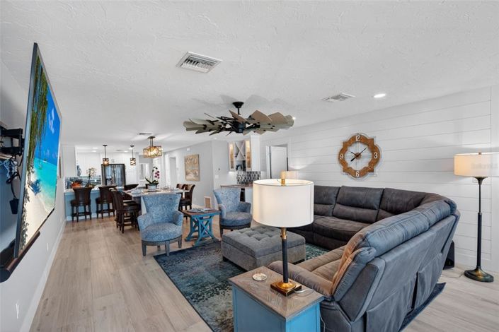 Image No.20-2 Bed Property for sale