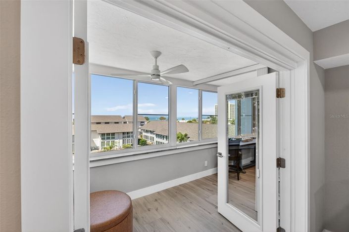 Image No.28-2 Bed Property for sale