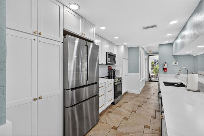 Image No.51-2 Bed Property for sale