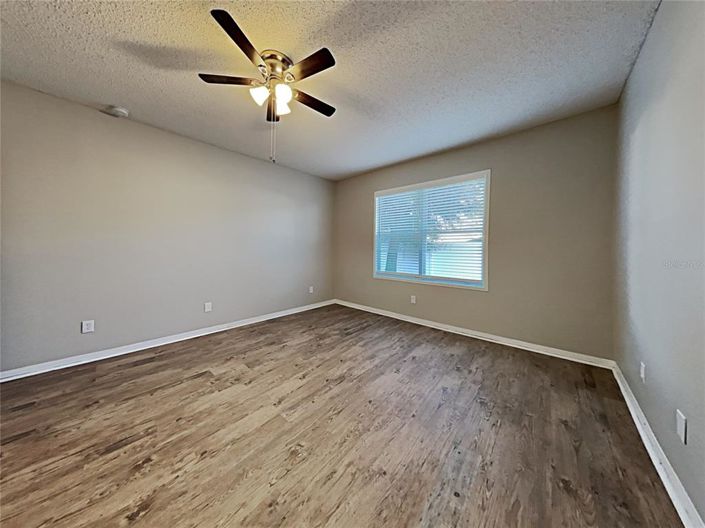 Image No.18-4 Bed Property for sale