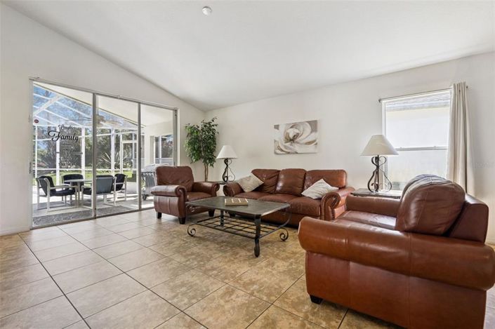 Image No.11-4 Bed Property for sale