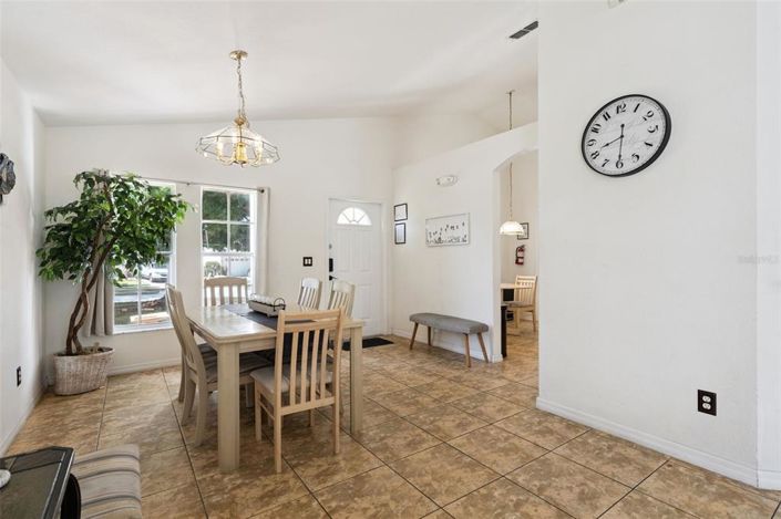 Image No.4-4 Bed Property for sale