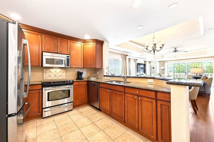 Image No.11-3 Bed Property for sale