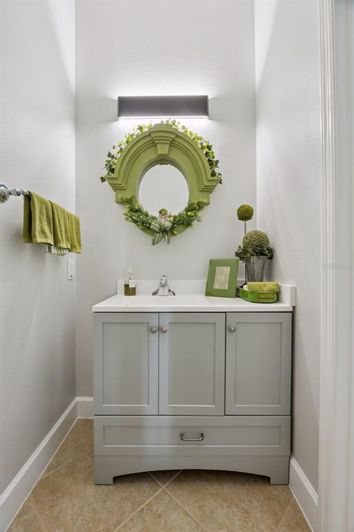 Image No.27-3 Bed Property for sale