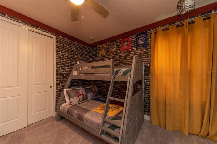 Image No.38-8 Bed Property for sale