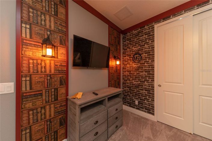 Image No.39-8 Bed Property for sale