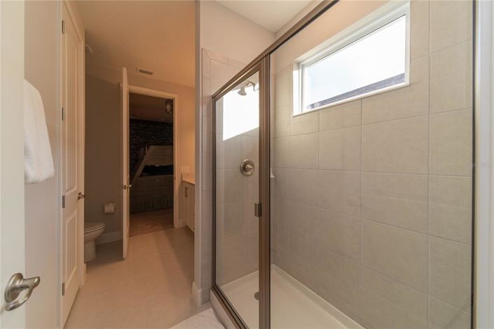 Image No.42-8 Bed Property for sale