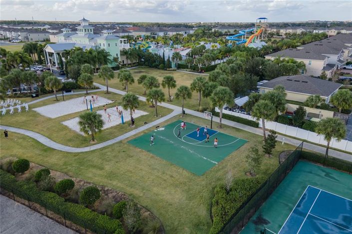 Image No.53-8 Bed Property for sale