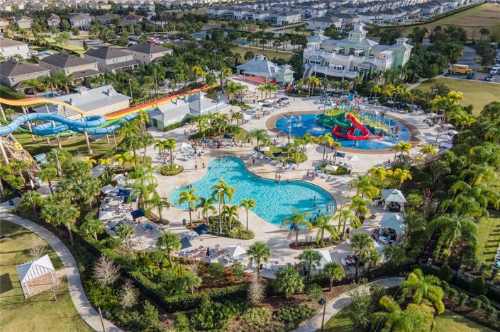 Image No.60-8 Bed Property for sale