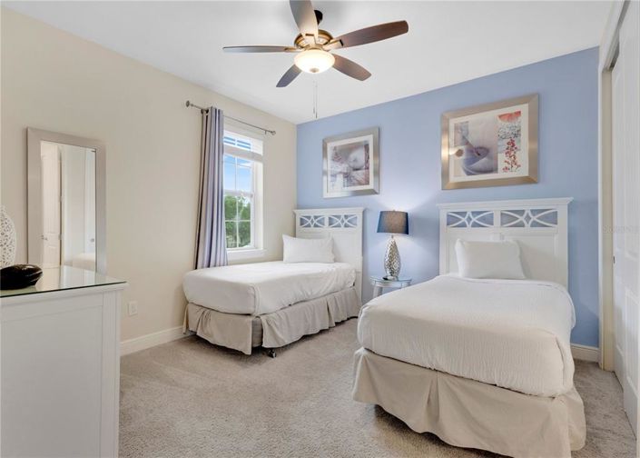 Image No.16-8 Bed Property for sale