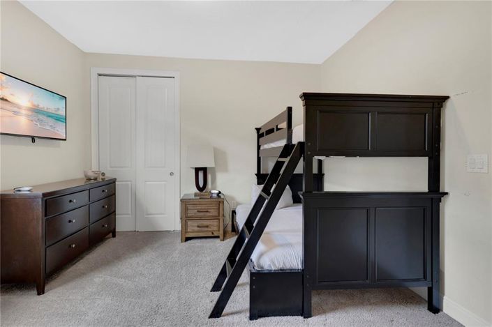 Image No.23-8 Bed Property for sale