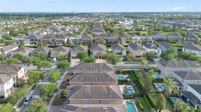 Image No.28-8 Bed Property for sale