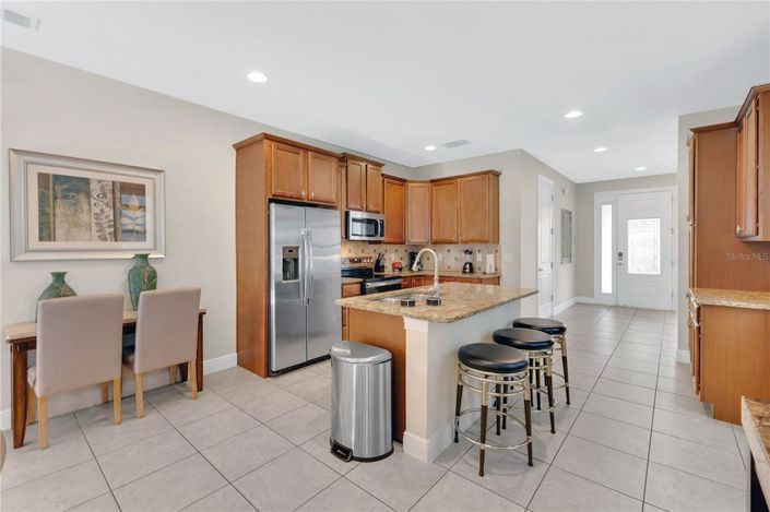 Image No.5-8 Bed Property for sale