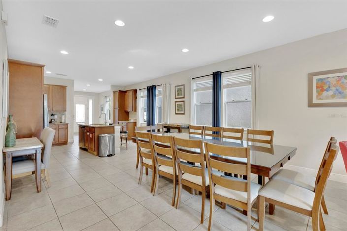 Image No.6-8 Bed Property for sale