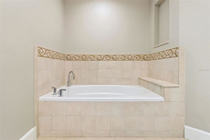 Image No.34-2 Bed Property for sale