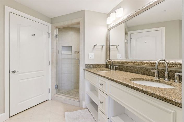 Image No.37-2 Bed Property for sale