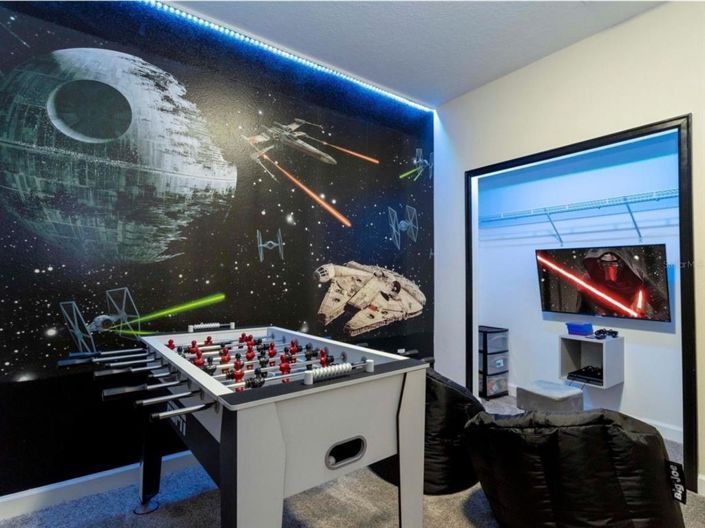 Image No.17-5 Bed Townhouse for sale